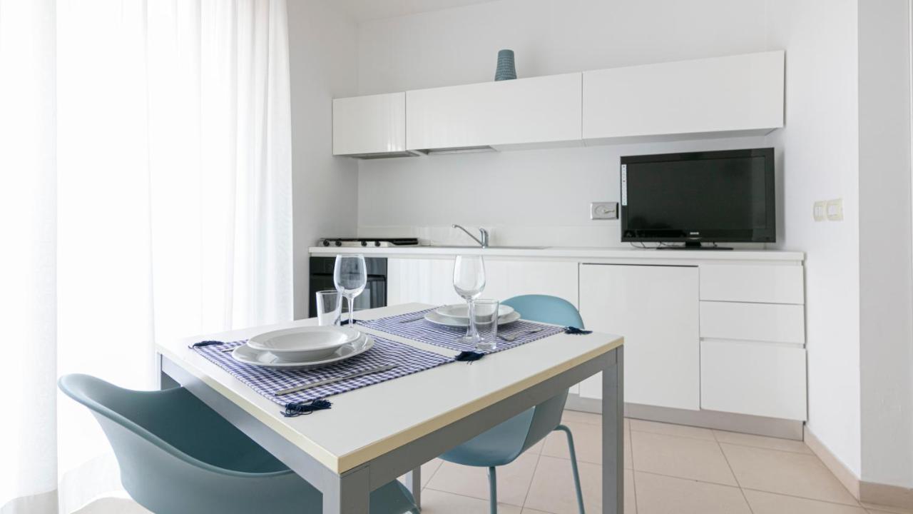 Residenza Excelsior - Bilocali Piano Terra Lejlighed Marina Di Montenero Eksteriør billede